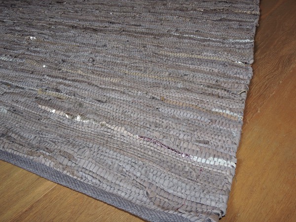 Tapis Taupe Et Argent En Cuir Recyclé Madame Framboise